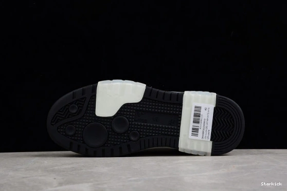 Office Out Low-top Sneakers O-W Leather Of 0224